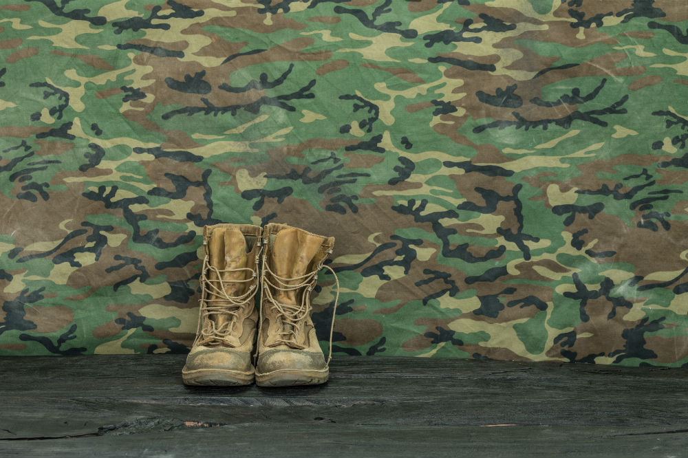 How to Wear Tactical Pants With Boots 1